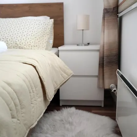 شقة Serbona كلادوفو